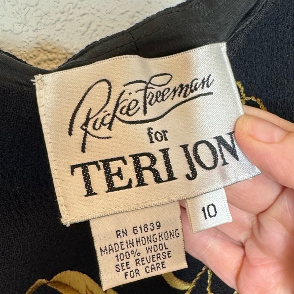 Rickie Freeman for Teri Jon black embroidered wool lined skirt & sweater set. - Picture 5 of 9